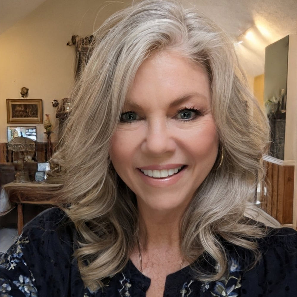 Meet your Posher, Candace